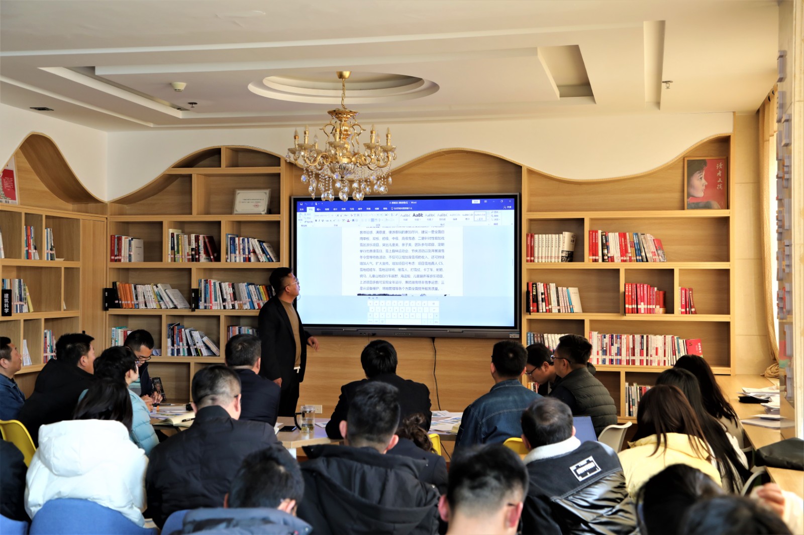 2P1A3384.jpg 2P1A3384.jpg